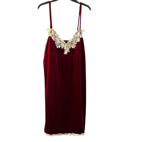 BloomChic Maroon Red Slip Dress 16 Velveteen Lace Accents Fairy Coquette Whimsy - Picture 1 of 10